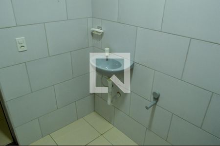 Banheiro de casa para alugar com 1 quarto, 50m² em Curicica, Rio de Janeiro
