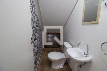 Lavabo de casa para alugar com 2 quartos, 70m² em Interlagos, São Paulo