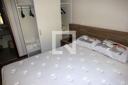 Quarto 1 de apartamento para alugar com 2 quartos, 68m² em Camorim, Rio de Janeiro