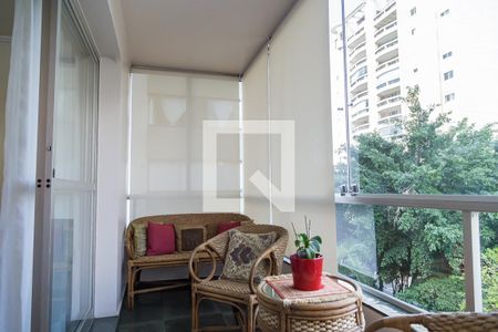 Varanda de apartamento à venda com 4 quartos, 200m² em Indianópolis, São Paulo