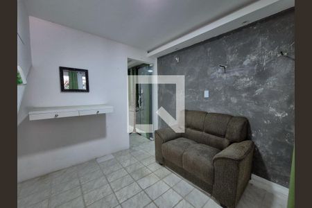 Sala de casa para alugar com 1 quarto, 45m² em Recreio dos Bandeirantes, Rio de Janeiro