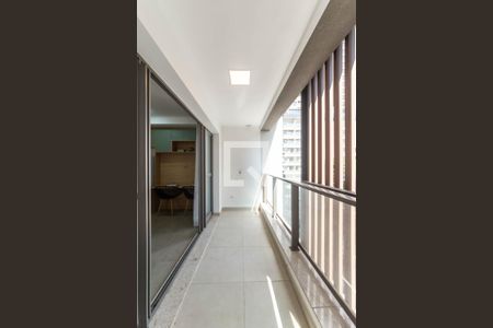 Varanda de kitnet/studio para alugar com 1 quarto, 30m² em Jardim das Acácias, São Paulo