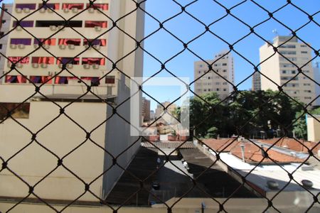 Varanda vista de apartamento à venda com 3 quartos, 159m² em Centro, Campinas