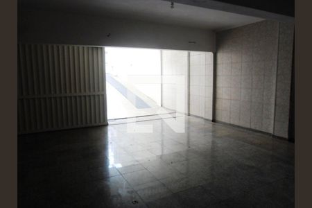 Casa à venda com 4 quartos, 420m² em Parque Peruche, São Paulo
