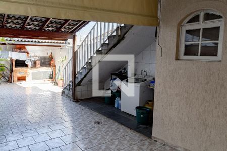 Garagem e área de serviço de casa à venda com 4 quartos, 207m² em Vila Aliança, Guarulhos