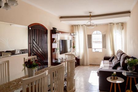 Sala de casa à venda com 4 quartos, 207m² em Vila Aliança, Guarulhos