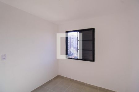 Quarto 2 de apartamento para alugar com 2 quartos, 55m² em Jardim Papai Noel, São Paulo