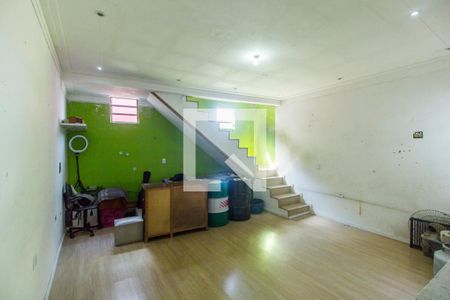 Sala de casa para alugar com 3 quartos, 246m² em Jardim Maria Helena, Barueri