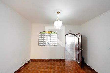 Sala de casa para alugar com 3 quartos, 190m² em Jardim Iva, São Paulo