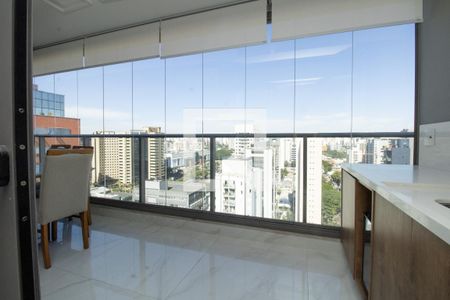 Terraço, vista aberta de apartamento para alugar com 2 quartos, 74m² em Vila Nova Conceição, São Paulo