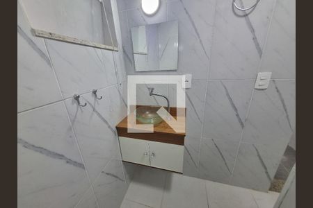 Banheiro de casa para alugar com 2 quartos, 90m² em Madureira, Rio de Janeiro
