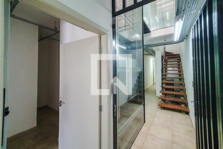 corredor de casa à venda com 5 quartos, 250m² em Vila Mariana, São Paulo