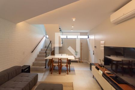 Casa de condomínio à venda com 100m², 2 quartos e 2 vagasSala de Estar