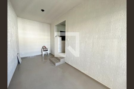Sala de casa para alugar com 2 quartos, 65m² em Vila Babilônia, São Paulo