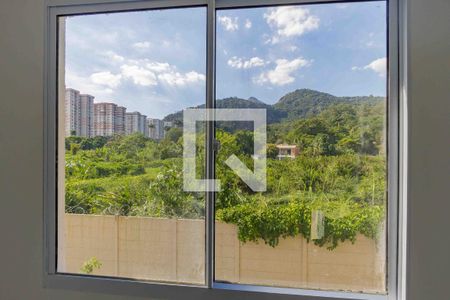 Quarto 1 Janela de apartamento para alugar com 2 quartos, 40m² em Itanhangá, Rio de Janeiro