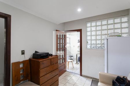 Sala 2 de casa para alugar com 4 quartos, 250m² em Indaiá, Belo Horizonte