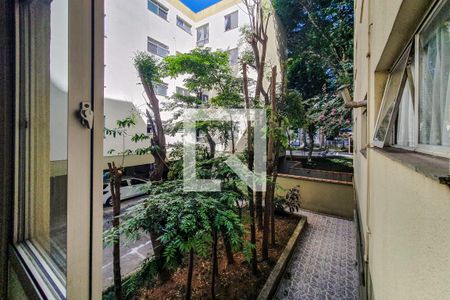 sala janela de apartamento à venda com 2 quartos, 60m² em Vila Monumento, São Paulo