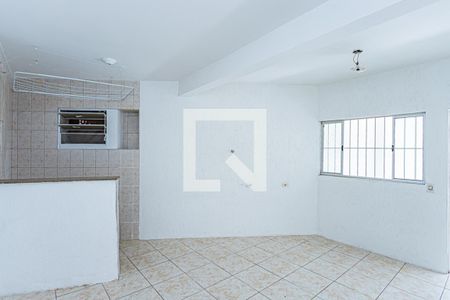 Quarto e área de serviço de casa para alugar com 1 quarto, 35m² em Vila Rica, São Paulo