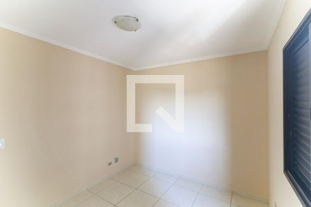 Quarto 1 de apartamento para alugar com 2 quartos, 74m² em Jardim Henriqueta, Taboão da Serra