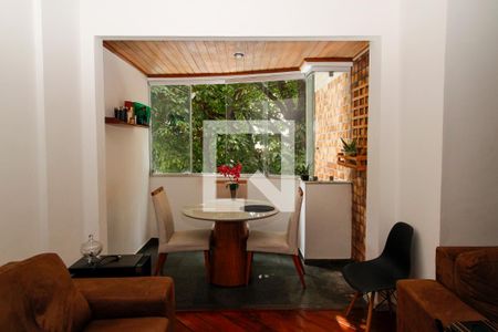 Apartamento à venda com 3 quartos, 75m² em Carmo, Belo Horizonte