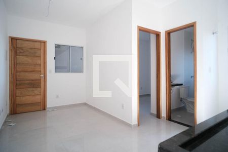 Sala/Cozinha de apartamento à venda com 1 quarto, 30m² em Vila Nhocuné, São Paulo