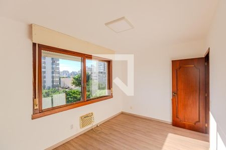 Quarto 1 de apartamento para alugar com 2 quartos, 88m² em Rio Branco, Porto Alegre