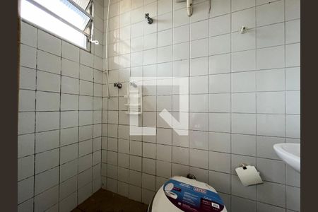 Banheiro de casa para alugar com 1 quarto, 35m² em Vila Guarani (z Sul), São Paulo
