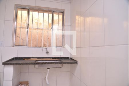 Sala/Cozinha de casa para alugar com 1 quarto, 30m² em Vila Suica, Santo André