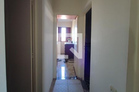Corredor Quartos de apartamento à venda com 3 quartos, 75m² em Vila São Bento, Campinas