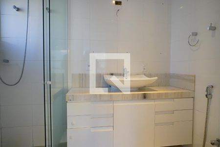 Banheiro suite 1 de apartamento para alugar com 4 quartos, 239m² em Centro, Florianópolis