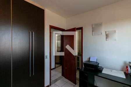 Quarto de apartamento para alugar com 2 quartos, 120m² em Carlos Prates, Belo Horizonte