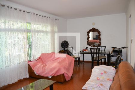 Casa à venda com 3 quartos, 200m² em Santa Maria, São Caetano do Sul