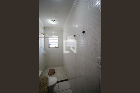 Banheiro  de casa para alugar com 1 quarto, 50m² em Parada Xv de Novembro, São Paulo
