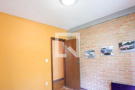 quarto 2 de casa de condomínio à venda com 3 quartos, 170m² em Vila do Ouro, Nova Lima