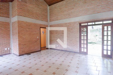 sala de casa de condomínio à venda com 3 quartos, 170m² em Vila do Ouro, Nova Lima