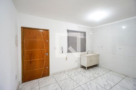 Sala e cozinha de apartamento à venda com 1 quarto, 33m² em Vila Esperança, São Paulo