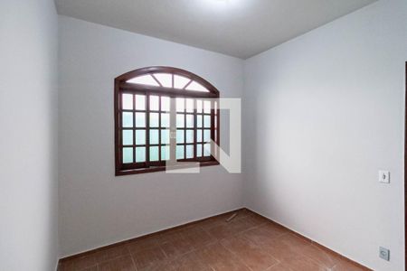 Quarto 1 de casa à venda com 2 quartos, 70m² em Heliópolis, Belo Horizonte