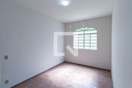 Quarto 2 de casa à venda com 2 quartos, 70m² em Heliópolis, Belo Horizonte
