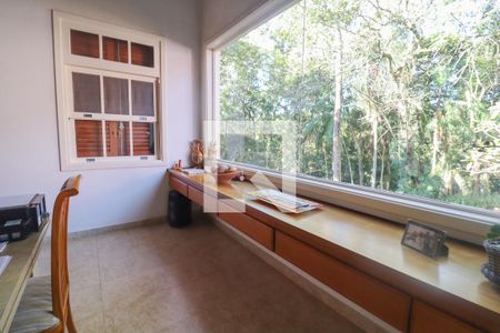 Casa de condomínio à venda com 5000m², 6 quartos e 3 vagas Casa de condomínio à venda com 5000m², 6 quartos e 3 vagasSala 2