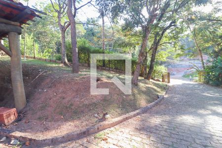 Casa de condomínio à venda com 5000m², 6 quartos e 3 vagas Casa de condomínio à venda com 5000m², 6 quartos e 3 vagasQuintal