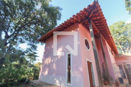 Casa de condomínio à venda com 5000m², 6 quartos e 3 vagas Casa de condomínio à venda com 5000m², 6 quartos e 3 vagasQuintal