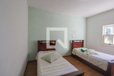 Casa de condomínio à venda com 5000m², 6 quartos e 3 vagas Casa de condomínio à venda com 5000m², 6 quartos e 3 vagasSuíte 4