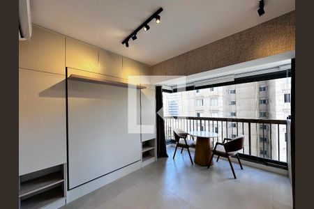 Quarto de kitnet/studio para alugar com 0 quarto, 25m² em Brooklin Paulista, São Paulo