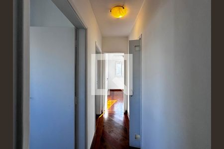 Corredor Quartos de apartamento à venda com 3 quartos, 100m² em Santo Amaro, São Paulo