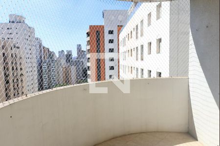 Varanda de apartamento à venda com 3 quartos, 117m² em Moema, São Paulo