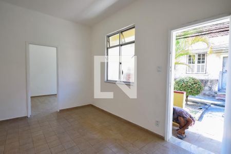 Sala de casa de condomínio à venda com 2 quartos, 50m² em Quintino Bocaiúva, Rio de Janeiro