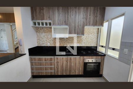 Cozinha de casa de condomínio à venda com 2 quartos, 78m² em Vila Alati, Jundiaí