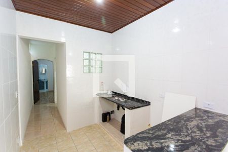 Cozinha de casa para alugar com 2 quartos, 100m² em Jardim Maria Rosa, Taboão da Serra