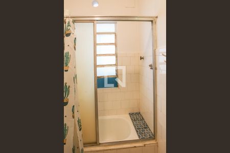 Banheiro de apartamento para alugar com 1 quarto, 60m² em Barra Funda, São Paulo