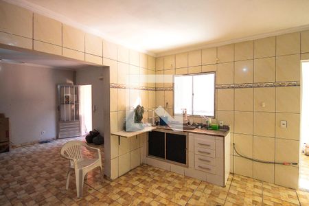 Cozinha de casa para alugar com 2 quartos, 100m² em Vila Rica, São Paulo